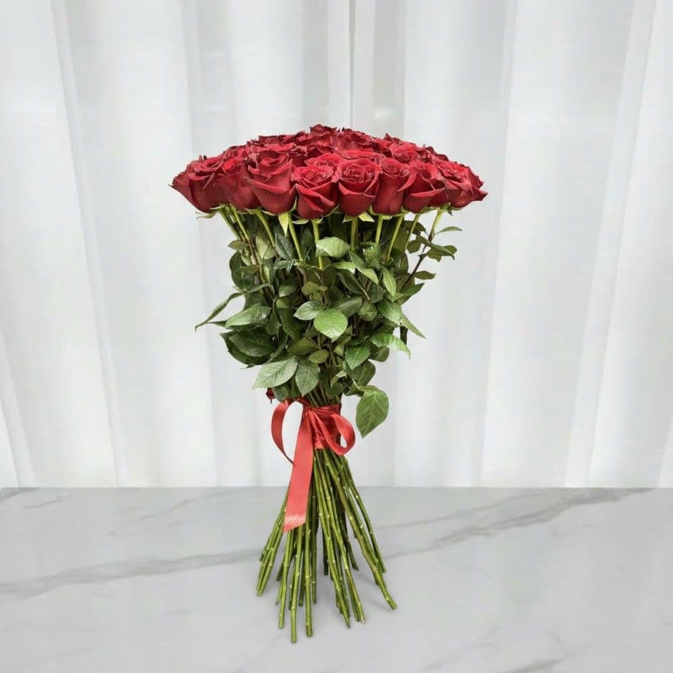 Розы ГИГАНТЫ (100 см) Эквадор