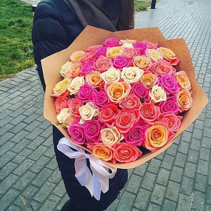 Розы разноцветные (60см) Эквадор
